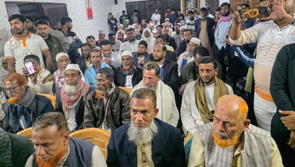 দেবীদ্বারে আওয়ামী লীগের দুই শতাধিক নেতাকর্মীর বিএনপিতে যোগদান