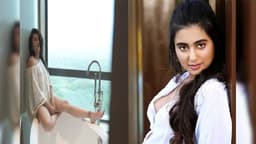খুঁজেছি তোকে রাত বেরাতে: স্বস্তিকা দত্ত