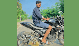নোয়াখালীর পল্লী চিকিৎসকের ছুরিকাঘাতে কিশোরের মৃত্যু, এলাকায় শোকের ছায়া