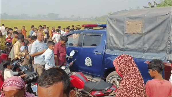 হাকিমপুরে গৃহবধূর ঝুলন্ত মরদেহ উদ্ধার, রহস্যে পরিবার
