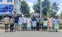 বৃক্ষরোপণেই টেকসই ভবিষ্যৎ গড়ার প্রত্যয় ব্যক্ত ছাত্র পরিষদ নেতাদের
