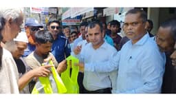 শ্রীমঙ্গল শহর যানজটমুক্ত করতে প্রশাসনের অভিযান