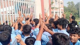 গোয়ালন্দ কলেজে শিক্ষক বদলি, শিক্ষার্থীরা ক্ষুব্ধ