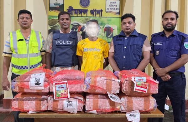 শ্রীমঙ্গলে ৩২ হাজার ভারতীয় সিগারেটসহ চোরাকারবারি গ্রেপ্তার