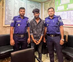 দেবীদ্বার সরকারি হাসপাতালে দালাল আটক, মোবাইল কোর্টে সাজা