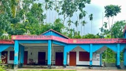 চাঁদার জেরে তালাবদ্ধ দপদপিয়া ইউনিয়ন পরিষদ, আটদিন সেবা বন্ধ