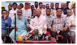 নির্বাচনের দিনেই হওয়া উচিত গণভোট : মির্জা ফখরুল