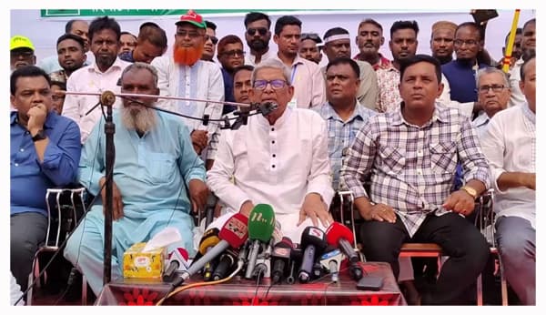 নির্বাচনের দিনেই হওয়া উচিত গণভোট : মির্জা ফখরুল