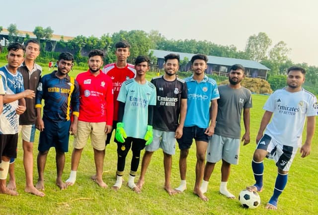 গোয়ালন্দে খেলার মাঠ রক্ষা করলেন ইউএনও নাহিদুর রহমান