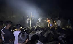 নোয়াখালীতে বৈদ্যুতিক শর্ট সার্কিটে ২৪ দোকান পুড়ে ছাই