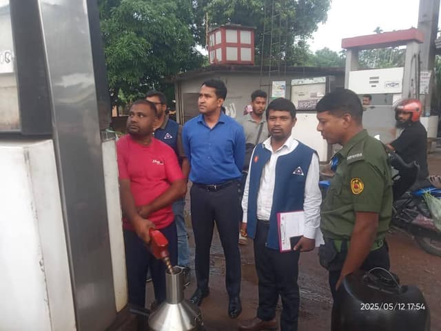 জ্বালানী বিক্রিতে অনিয়ম, মৌলভীবাজারে তিন ফিলিং স্টেশনকে জরিমানা