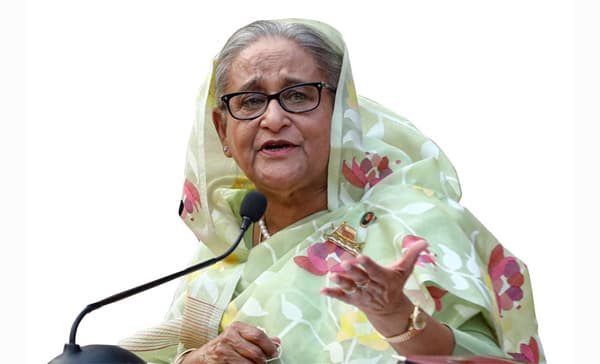 নেতৃত্ব ছাড়বেন না শেখ হাসিনা, দায়িত্ব পালনের অঙ্গীকার