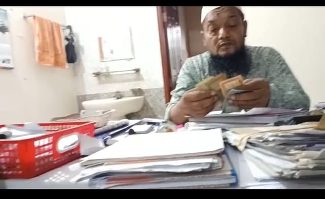 রাজবাড়ীতে কৃষি অফিস সহায়কের বিরুদ্ধে অর্থ নেওয়ার ভিডিও ভাইরাল, তদন্তের নির্দেশ