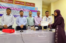 দেবীদ্বারে ৩৭ কৃতি শিক্ষার্থীর মাঝে সম্মাননা ও নগদ অর্থ বিতরণ