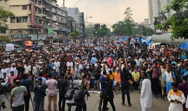 আওয়ামী লীগ নিষিদ্ধের দাবিতে এনসিপির বিক্ষোভ, ‘সংস্কারের আগে কোনো নির্বাচন নয়’