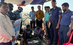 মা ইলিশ রক্ষায় পদ্মায় অভিযানে ১৩ জেলে আটক, বিপুল জাল ধ্বংস 