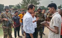 ঠাকুরগাঁওয়ে সেনা অভিযানে তল্লাশি, ৩৯ মামলায় জরিমানা লক্ষাধিক