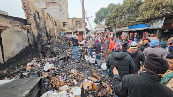 অগ্নিকাণ্ডে সর্বশান্ত গোয়ালন্দের তিন ব্যবসায়ী, ক্ষতি কোটি টাকার