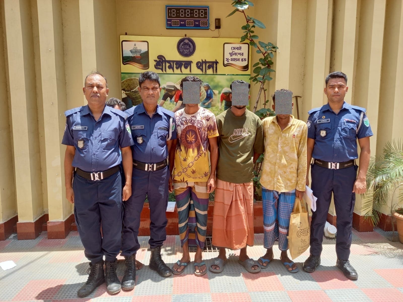 শ্রীমঙ্গলে অবৈধ বালু উত্তোলনে তিনজন গ্রেফতার, মামলা হয়েছে চক্রের বিরুদ্ধে