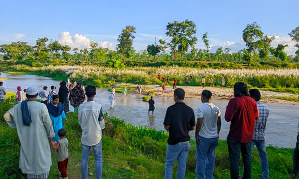 শ্রীমঙ্গলের কাশবনে শরতের শুভ্রতায় মুগ্ধ প্রকৃতিপ্রেমীরা
