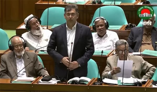 জ্বালানি দাম বাড়ানো অপচয় ও পাচার ঠেকাতেই: সংসদে স্বরাষ্ট্রমন্ত্রী