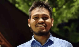 ‘পিন্ডি না ঢাকা’ স্লোগান তুলেও আলোচনায় মাহিন সরকার