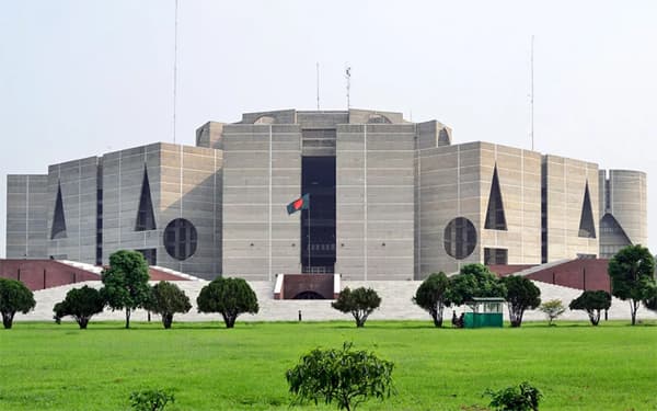 ঢাকায় কূটনৈতিক নজর, নতুন সরকারের শপথ আয়োজন