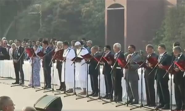 টেকনোক্র্যাটসহ ৪৯ জনের শপথ, কে পাচ্ছেন কোন দপ্তর