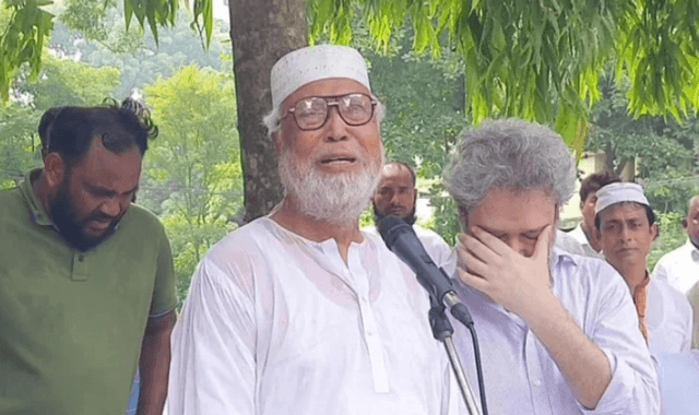 স্ত্রীর মৃত্যুতে কাঁদলেন কাদের সিদ্দিকী,চিরবিদায় বঙ্গবীরের সহধর্মিণী ! 
