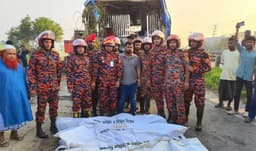 শ্রীনগরে এক্সপ্রেসওয়েতে বাস খাদে, নিহত ৩, আহত ১৬