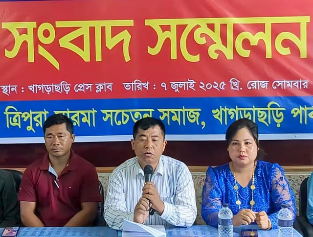 পার্বত্য মন্ত্রণালয়ের বরাদ্দে বৈষম্যের অভিযোগ, উপদেষ্টা ও যুগ্ম-সচিবের অপসারণ দাবি