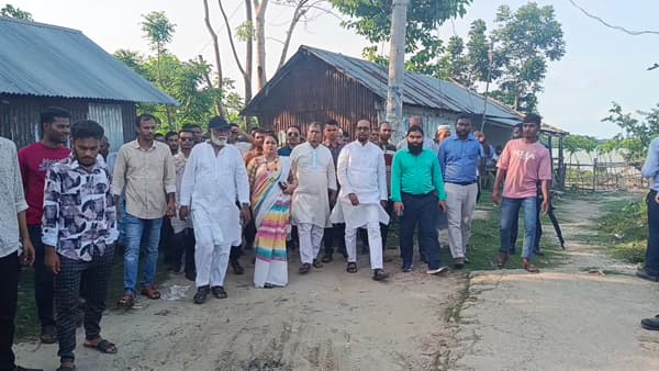 বিষখালী ভাঙন পরিদর্শনে এমপি জামাল, টেকসই বেড়িবাঁধের প্রতিশ্রুতি