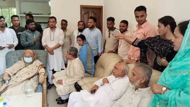 বিএনপি নেতাদের ঈদ শুভেচ্ছায় প্রাণবন্ত বাবুগঞ্জ