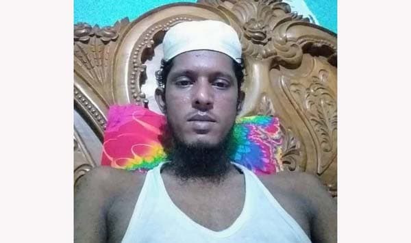 ট্রাকের চাপায় প্রাণ গেল অটোরিকশা চালকের 