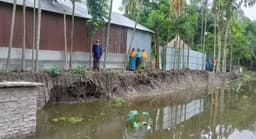 উলিপুরে জমি বিরোধে চাচার ঘর ধ্বংসের আশঙ্কা