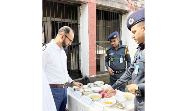 মৌলভীবাজার জেলা কারাগার পরিদর্শনে জেলা প্রশাসক তৌহিদুজ্জামান 