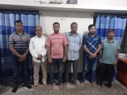 রাজবাড়ীতে ভোক্তা কর্মকর্তাকে মারধর, বিএনপি নেতাসহ আটক ৬