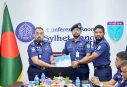 সিলেট রেঞ্জে শ্রেষ্ঠত্বের পুরস্কার পেল মৌলভীবাজারের দুই পুলিশ কর্মকর্তা