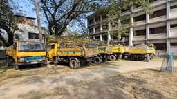 গোয়ালন্দে অবৈধ মাটি উত্তোলন: ৫টি ড্রাম ট্রাক জব্দ, জরিমানা