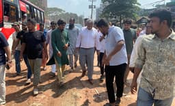 সড়ক সংস্কারে হাসনাত আব্দুল্লার কড়া বার্তায় সড়ক পরিদর্শনে নির্বাহী প্রকৌশলী