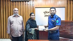 ঢাবিতে ভর্তির সুযোগ পেয়ে ইতিহাস গড়লেন চা শ্রমিক পরিবারের মেয়ে ইতি