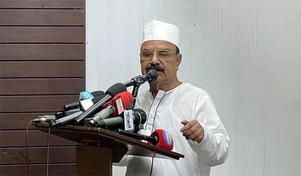 সাহস থাকলে দেশে আসুন, শেখ হাসিনাকে গয়েশ্বরের আহ্বান