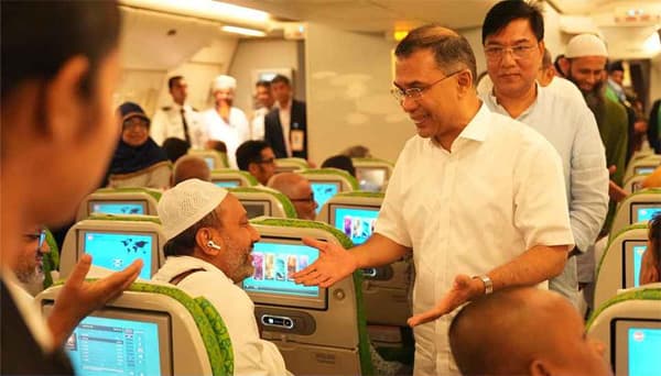 আগামী বছর হজের খরচ কমানোর প্রতিশ্রুতি প্রধানমন্ত্রীর