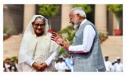 শেখ হাসিনার প্রত্যর্পণ সিদ্ধান্তে বাধা হয়ে দাঁড়াচ্ছে ঐতিহাসিক সম্পর্ক 