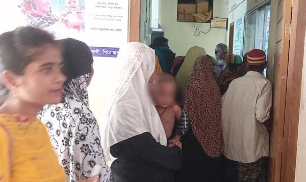 কাউখালীতে চিকিৎসক সংকটে জনদুর্ভোগ, আশ্বাস দিলেন সিভিল সার্জন