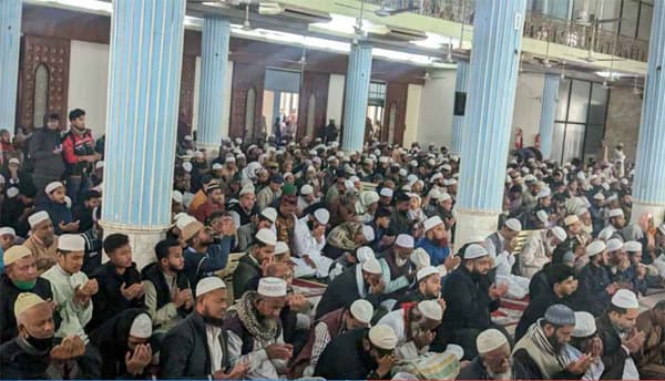 খালেদা জিয়ার রুহের মাগফিরাতে সারাদেশে বিশেষ দোয়া অনুষ্ঠিত