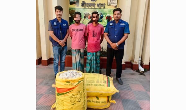 শ্রীমঙ্গলে শুল্ক ফাঁকি দিয়ে আনা ভারতীয় রসুন উদ্ধার, গ্রেপ্তার ২