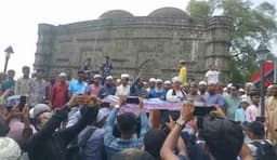 পাঁচ টাকার নোটে কুসুম্বা মসজিদের ছবি ফেরাতে আন্দোলনে মান্দাবাসী