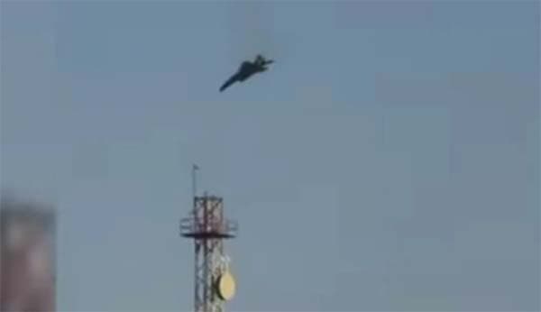 ইরানি মিসাইলে মার্কিন জেট বিধ্বস্ত