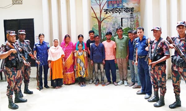 কুলাউড়া সীমান্ত দিয়ে ১০ বাংলাদেশিকে ঠেলে পাঠাল বিএসএফ